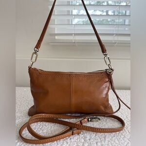 NWOT HOBO Darcy Crossbody in Truffle Color